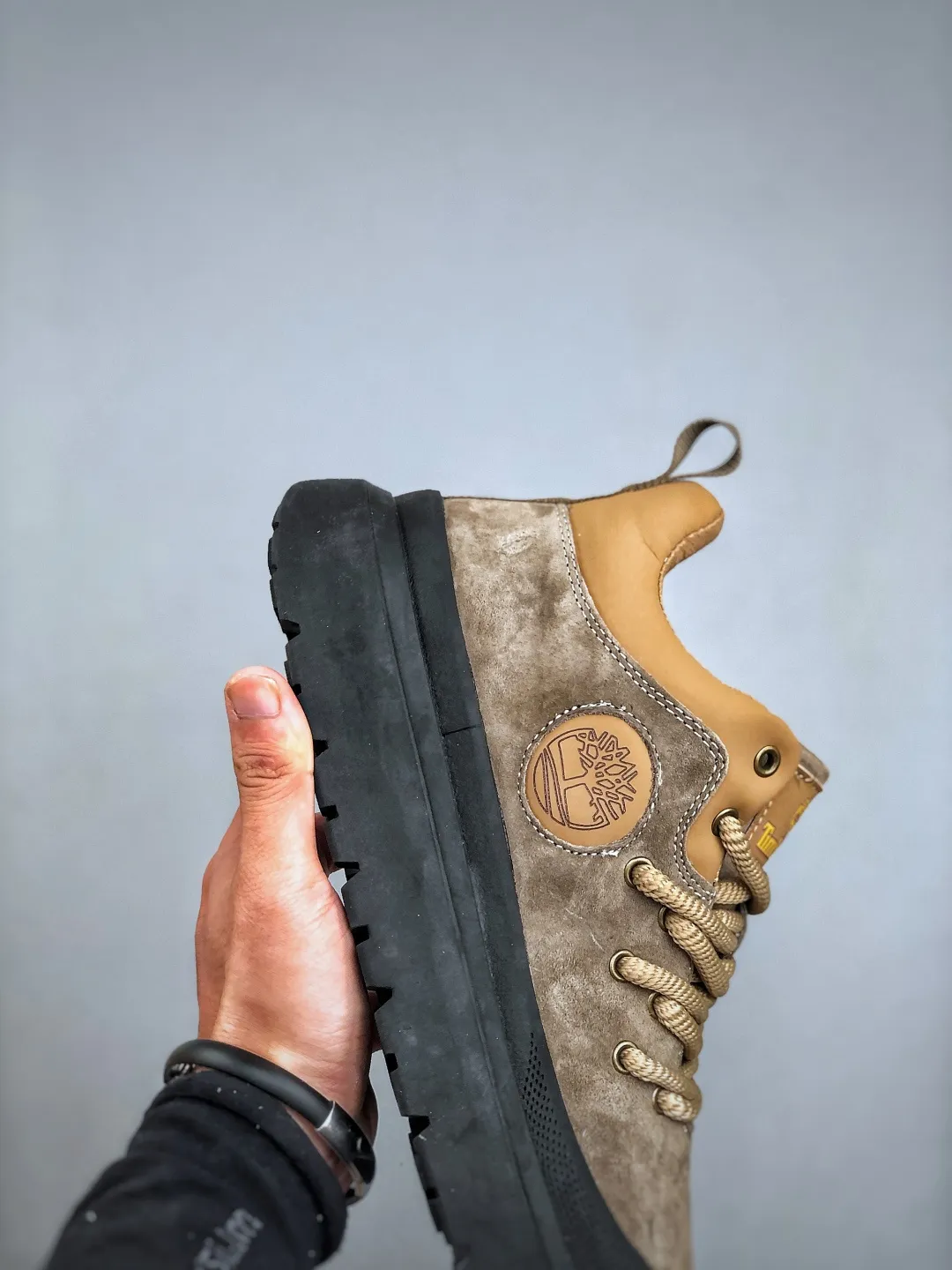 💰520 supports store G 2025 autumn and winter Timberland Timberland/Timberland classic high-top casual men's shoes, newly upgraded, Guangdong factory quality, original box and original packaging, the fabric is made of Italian top frosted cowhide, with anti-odor and anti-corrosion genuine leather latex insoles, giving you a perfect wearing experience. High-quality and durable, a must-have for men. Specialized in not looking handsome. High-quality, first-class foot feel. Exclusive supply. Size: 39-44 (standard size)